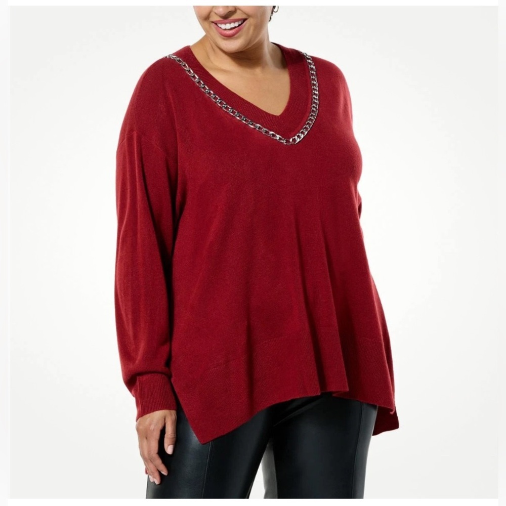 DG2 by Diane Gilman Red V-Neck Sweater